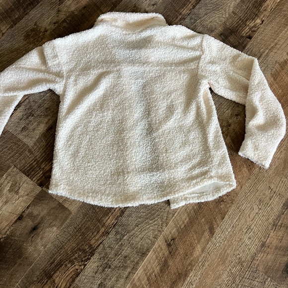 BKE Cream Textured Shacket - Picture 10 of 11